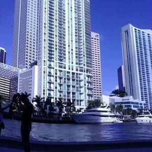 Meet your Posher, Ana